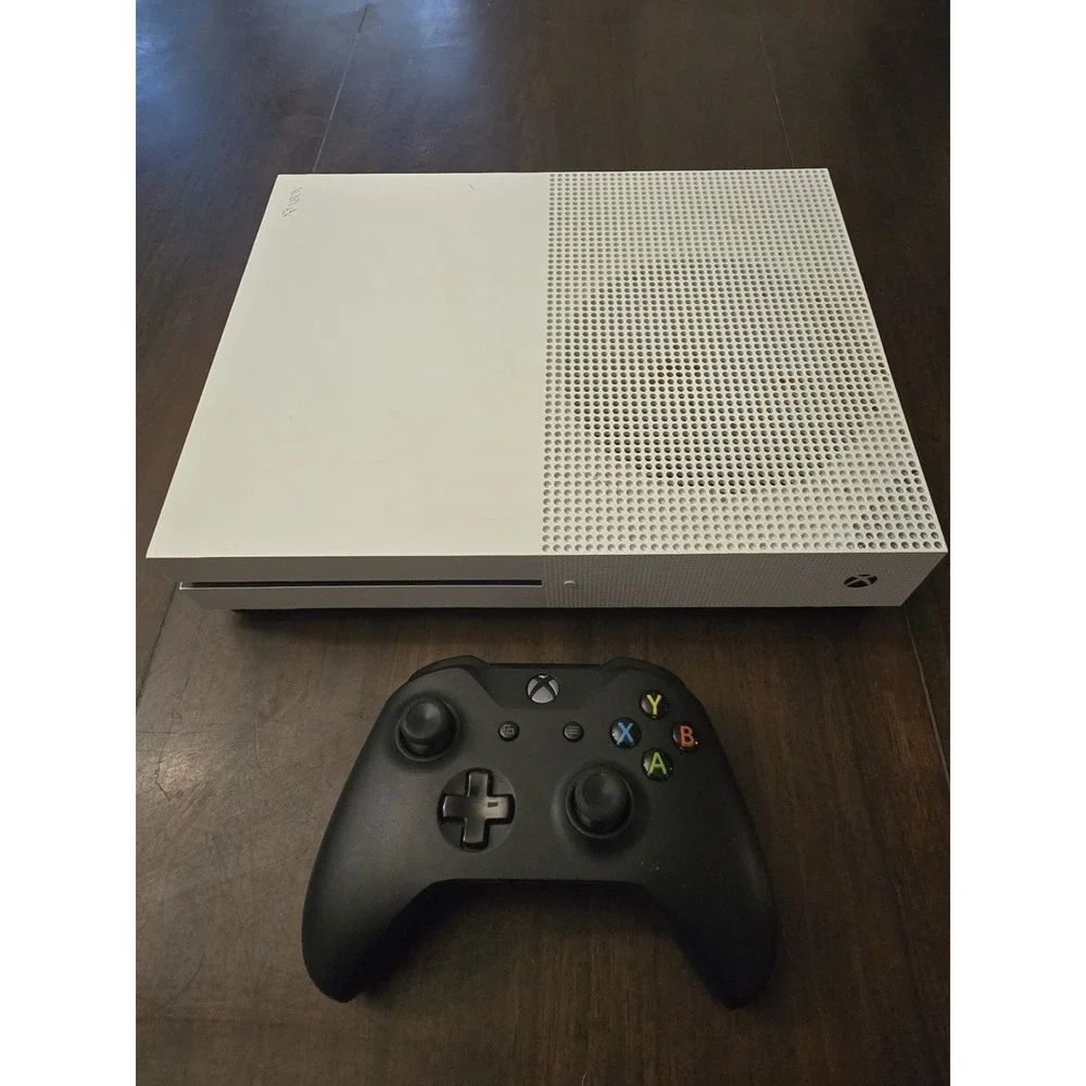 Microsoft Xbox One S Console Bundle w/‎ Wireless Controller And 1 Game
